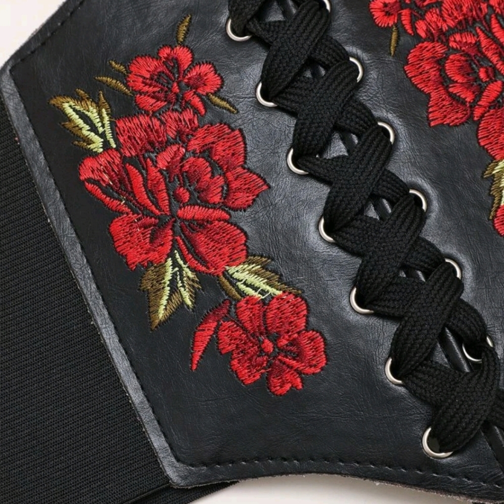 Black corset floral rose embroidered boho faux leather waist statement belt - Picture 10 of 14